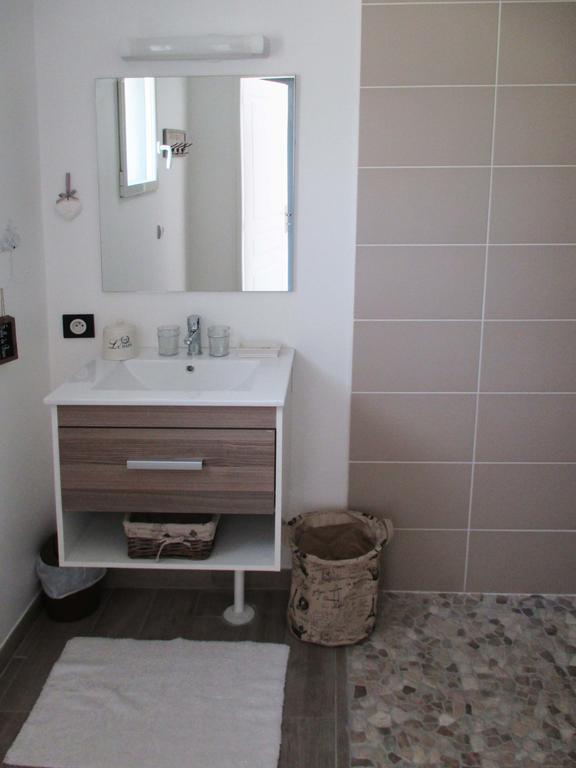 Les Abris Du Chateau Mer Luaran gambar